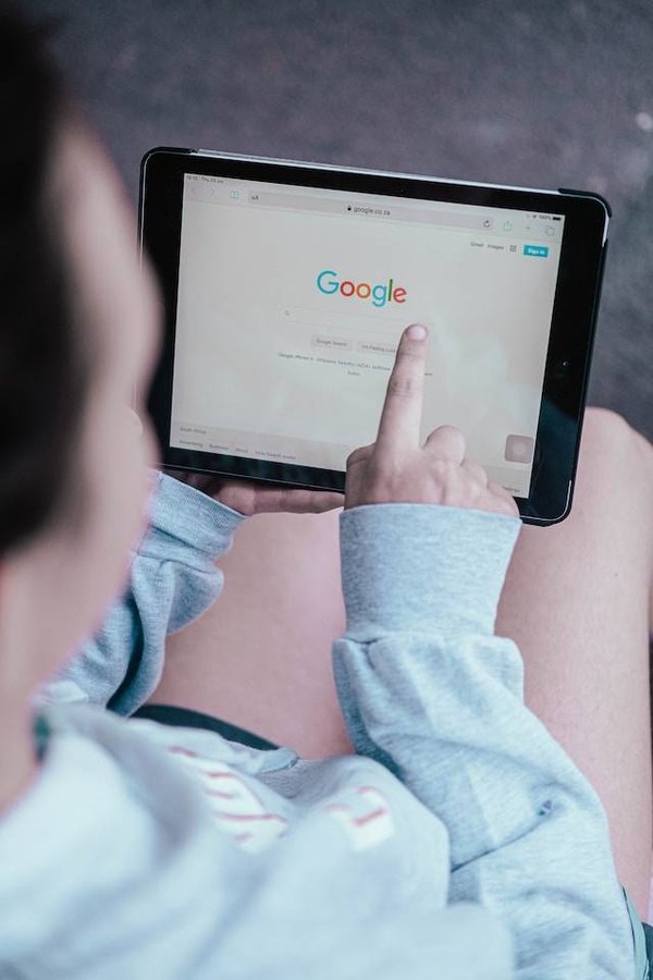 Comment savoir si quelqu'un est inscrit sur un site de rencontre?